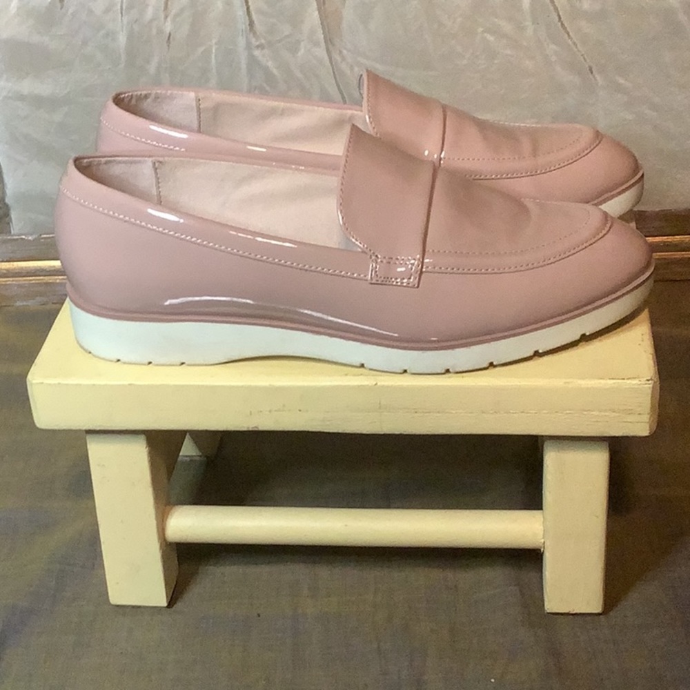Blush patent leather loafers gently worn sz. 7.5…
